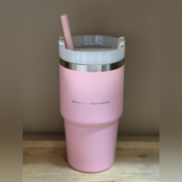 Starbucks + Stanley 2023 Taiwan Valentine's Day Pink 20 oz Straw Cup Tumbler - Picture 4 of 9
